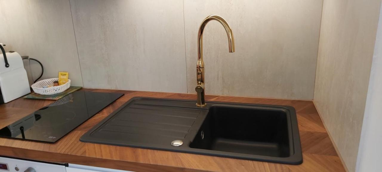 123 Sadi Carnot, Classe 2 Etoiles Saint-Raphaël エクステリア 写真